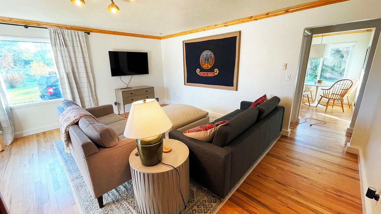 Photo of Livingroom in Ashton