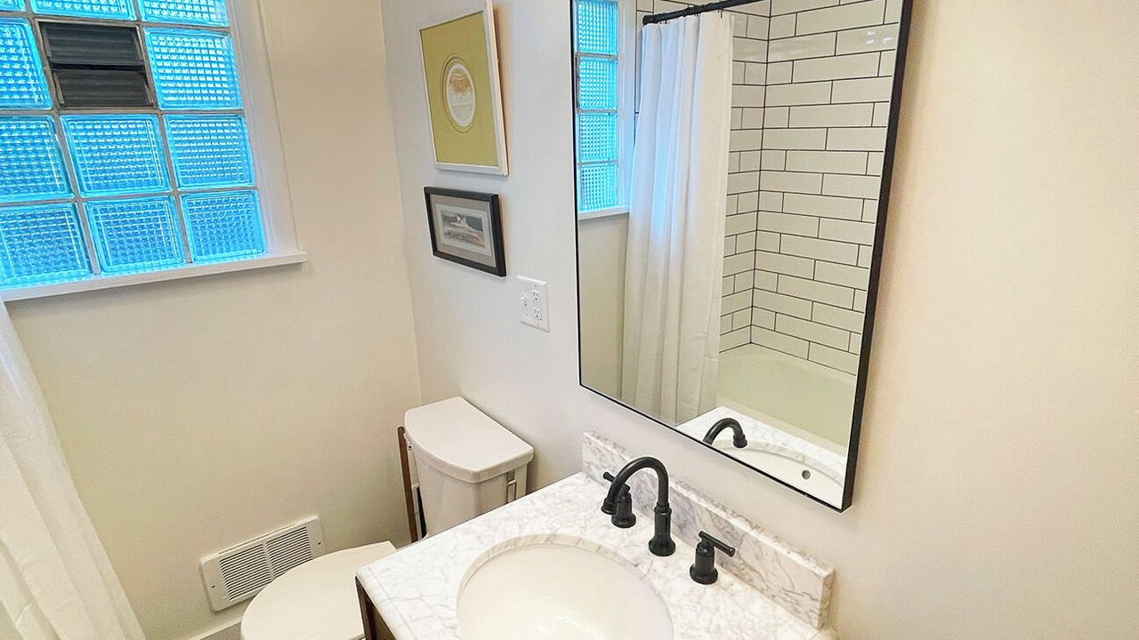 Photo of Bathroom in Ashton