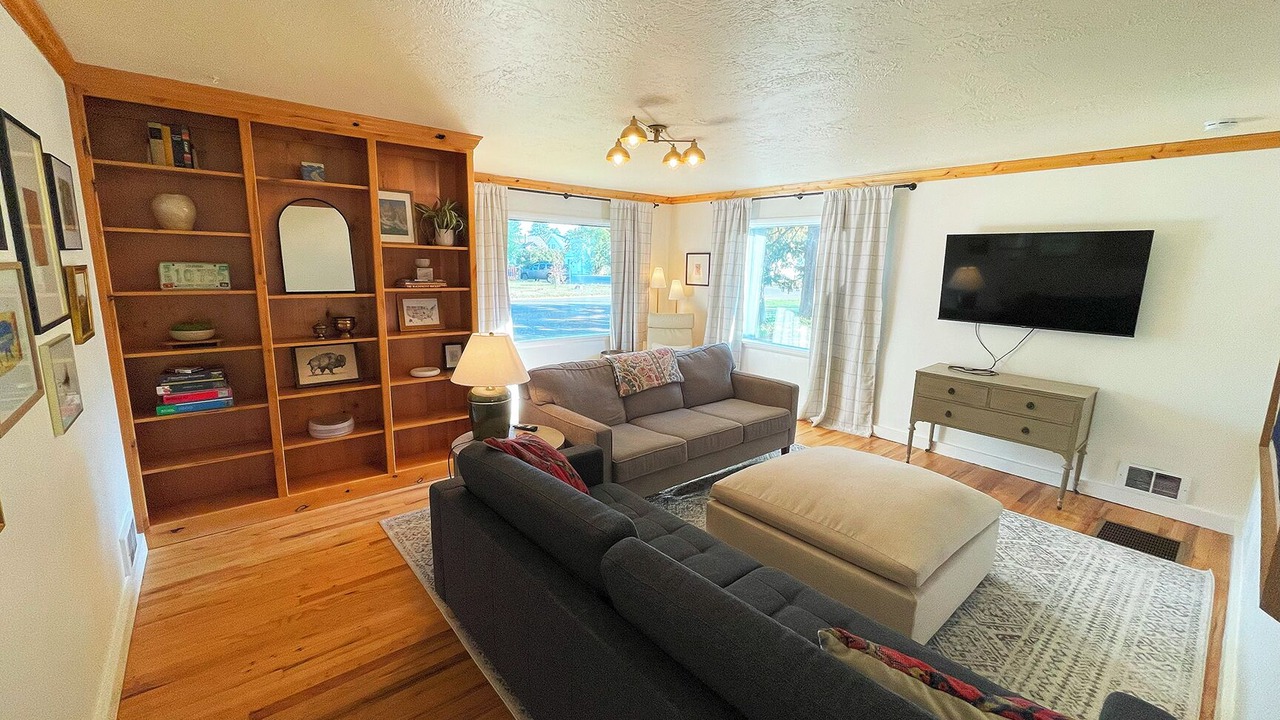 Photo of Livingroom in Ashton