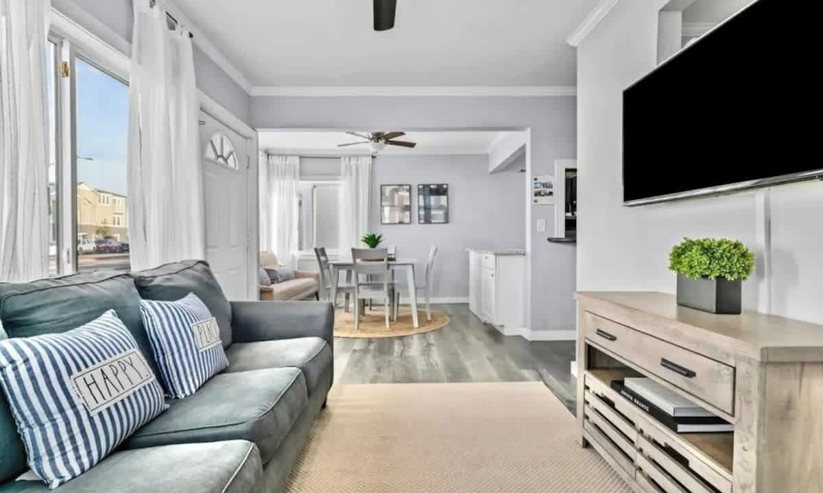 Photo of Livingroom in Mission Beach