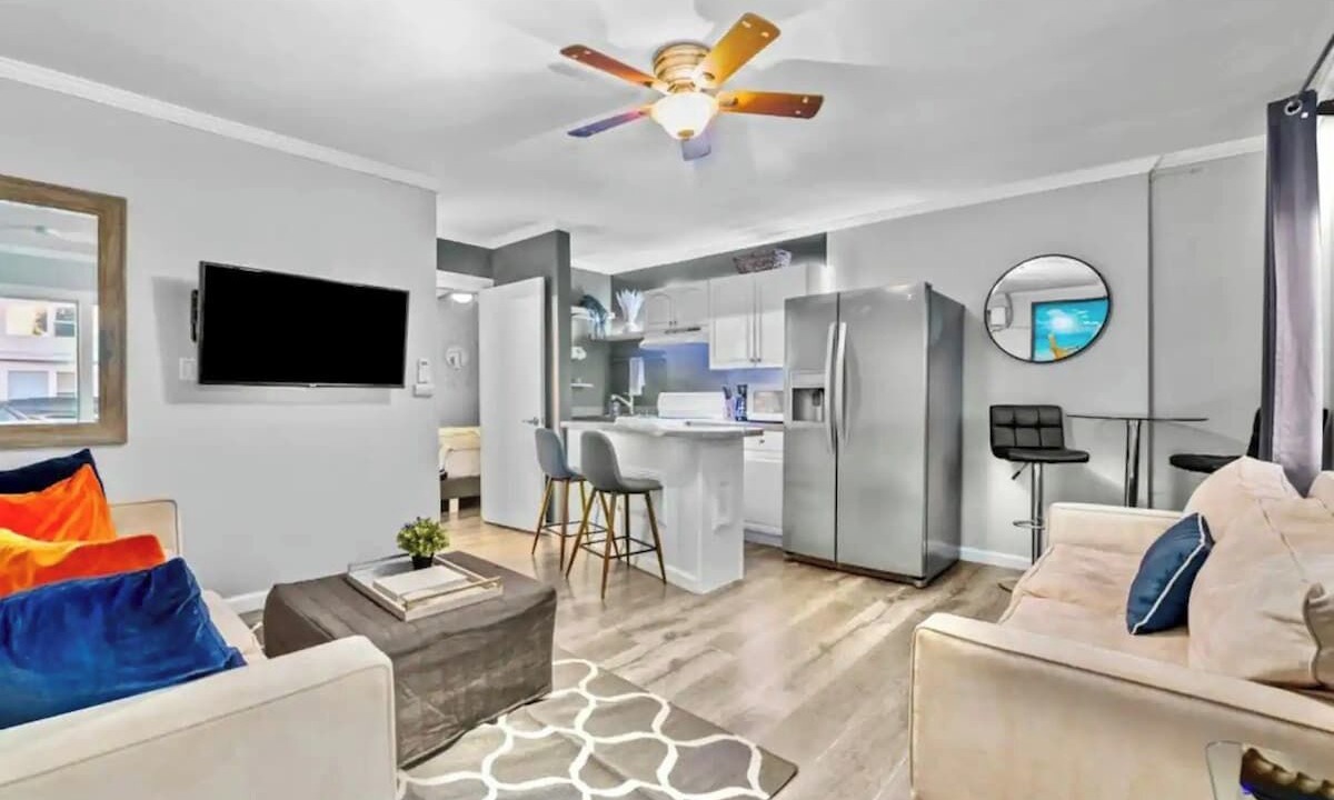 Photo of Livingroom in Mission Beach