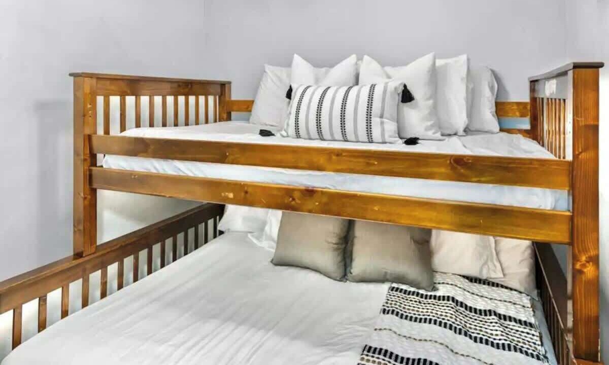 Photo of Bedroom in Mission Beach