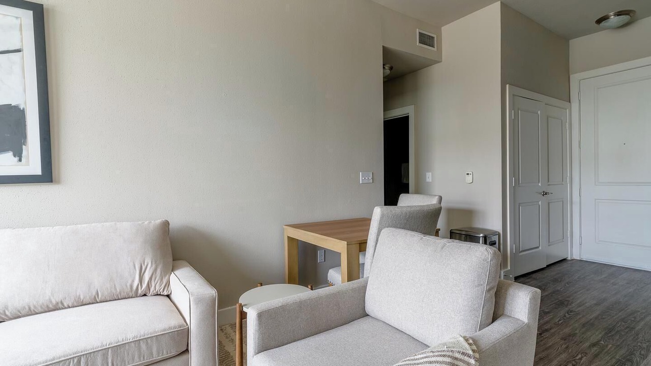 Photo of Livingroom in Nassau Bay