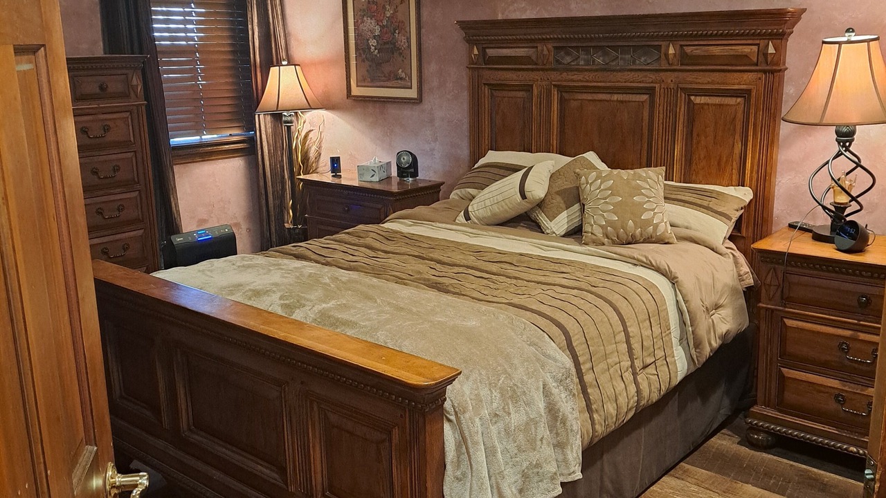 Photo of Bedroom in Monaca