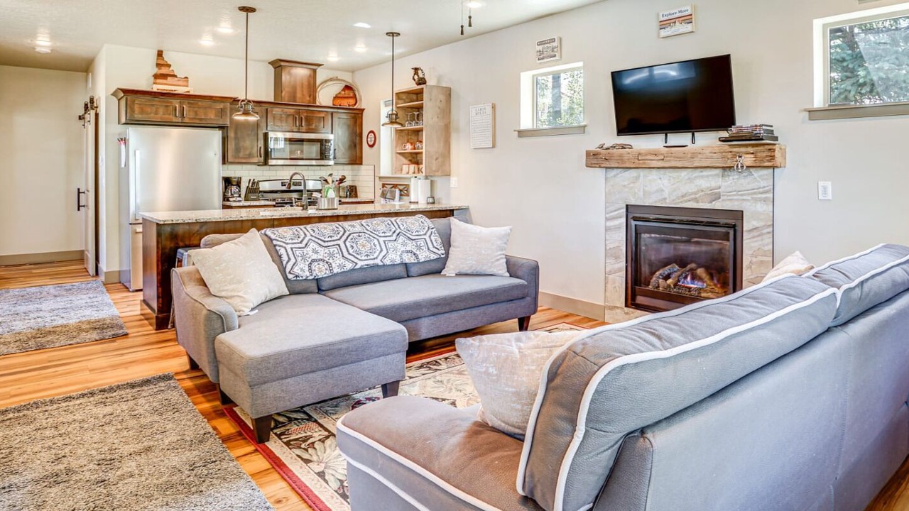 Photo of Livingroom in Tamarack Resort
