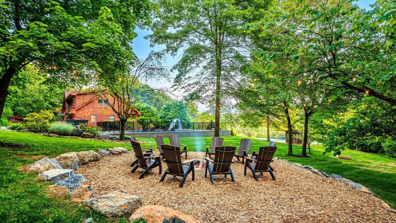 Photo of Patio Balcony in Mount Pleasant Mills