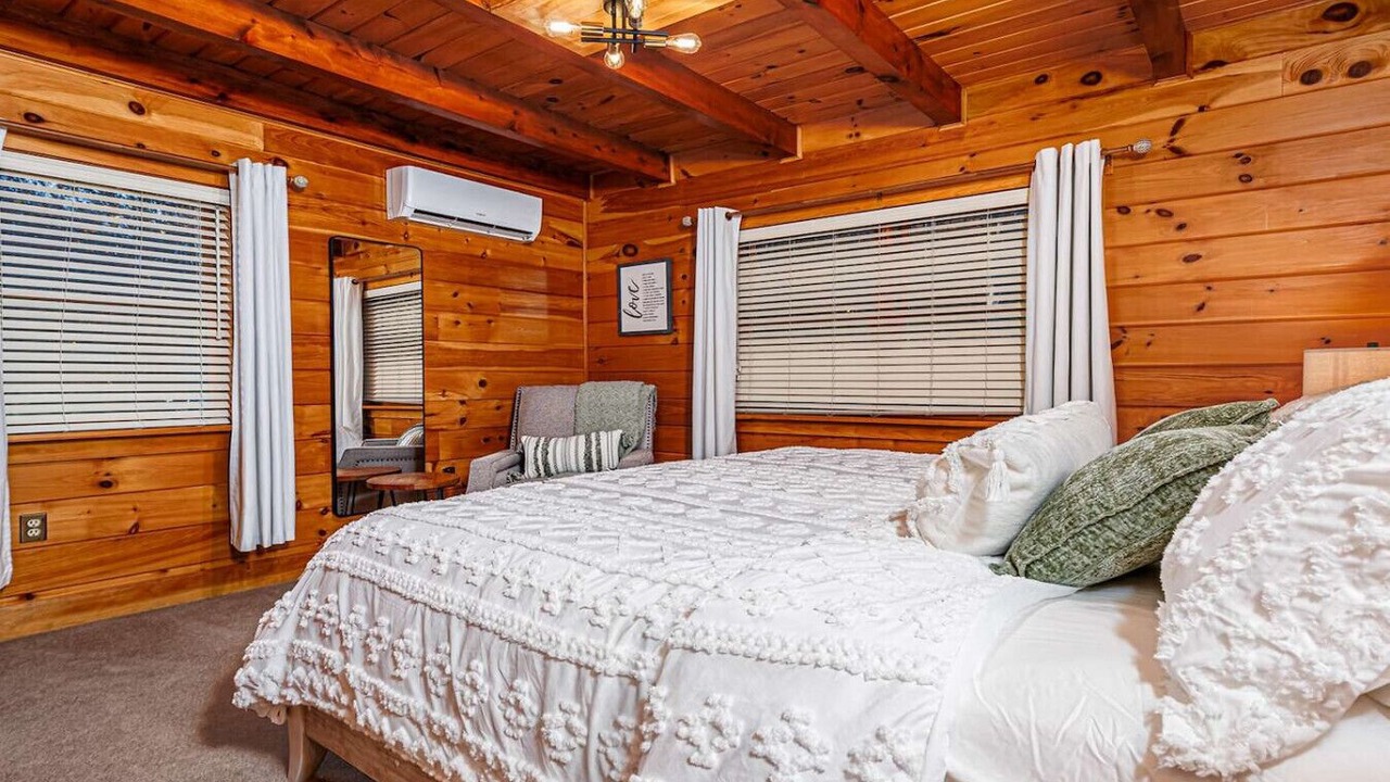 Photo of Bedroom in Mount Pleasant Mills