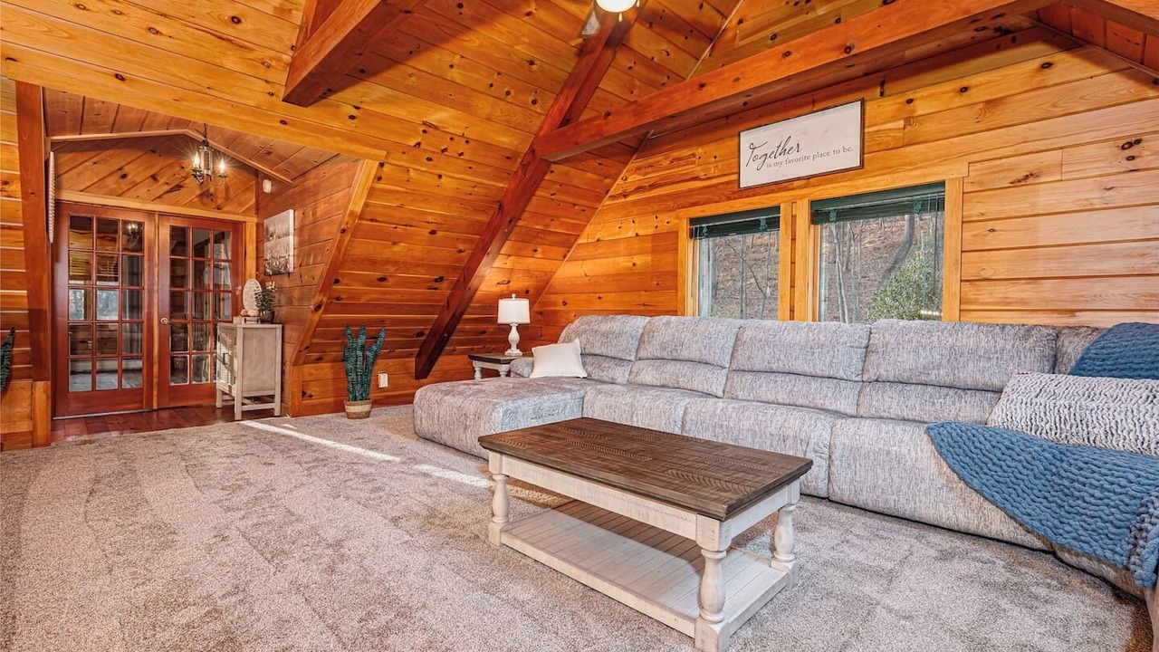 Photo of Livingroom in Mount Pleasant Mills