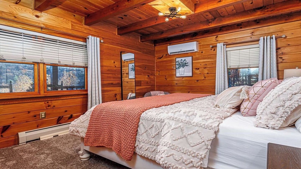 Photo of Bedroom in Mount Pleasant Mills