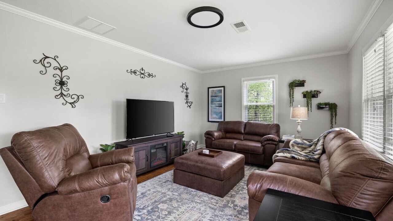 Photo of Livingroom in Covington
