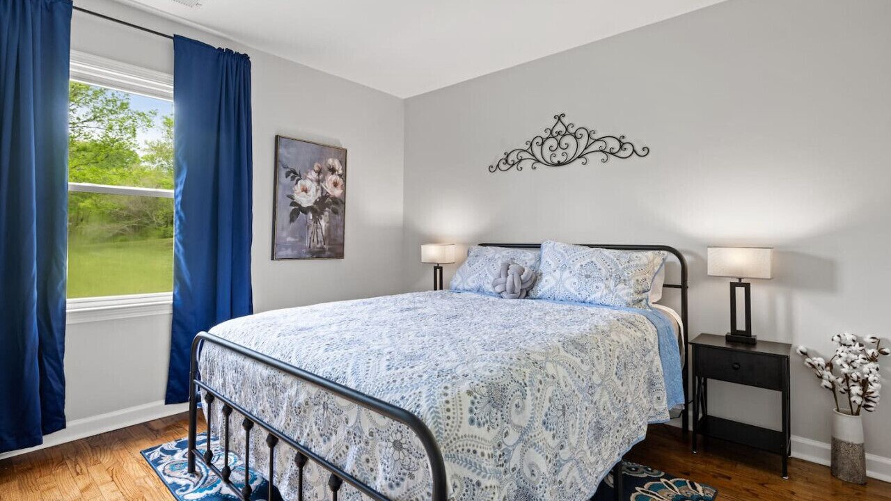 Photo of Bedroom in Covington