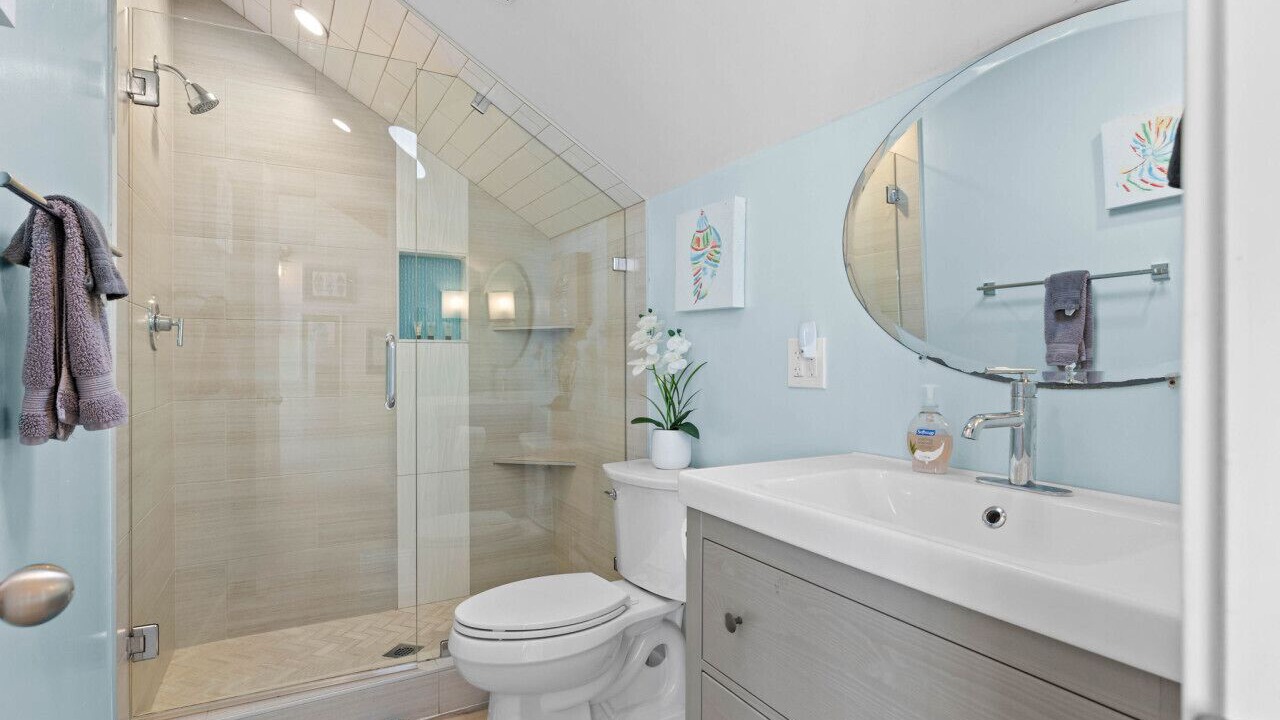 Photo of Bathroom in Mission Beach