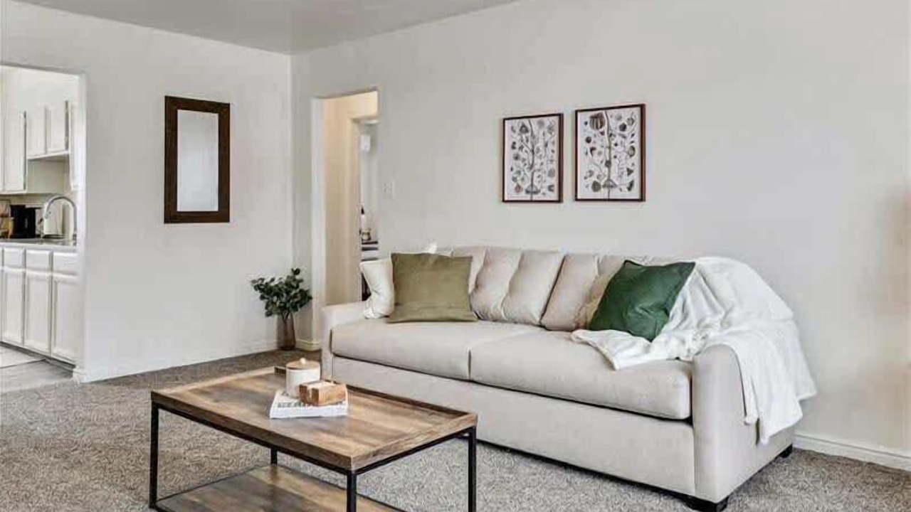 Photo of Livingroom in Bountiful