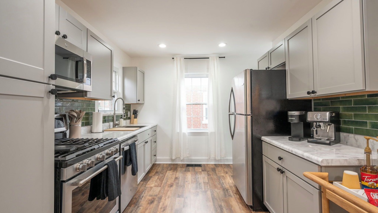 Photo of Kitchen in Golf Manor