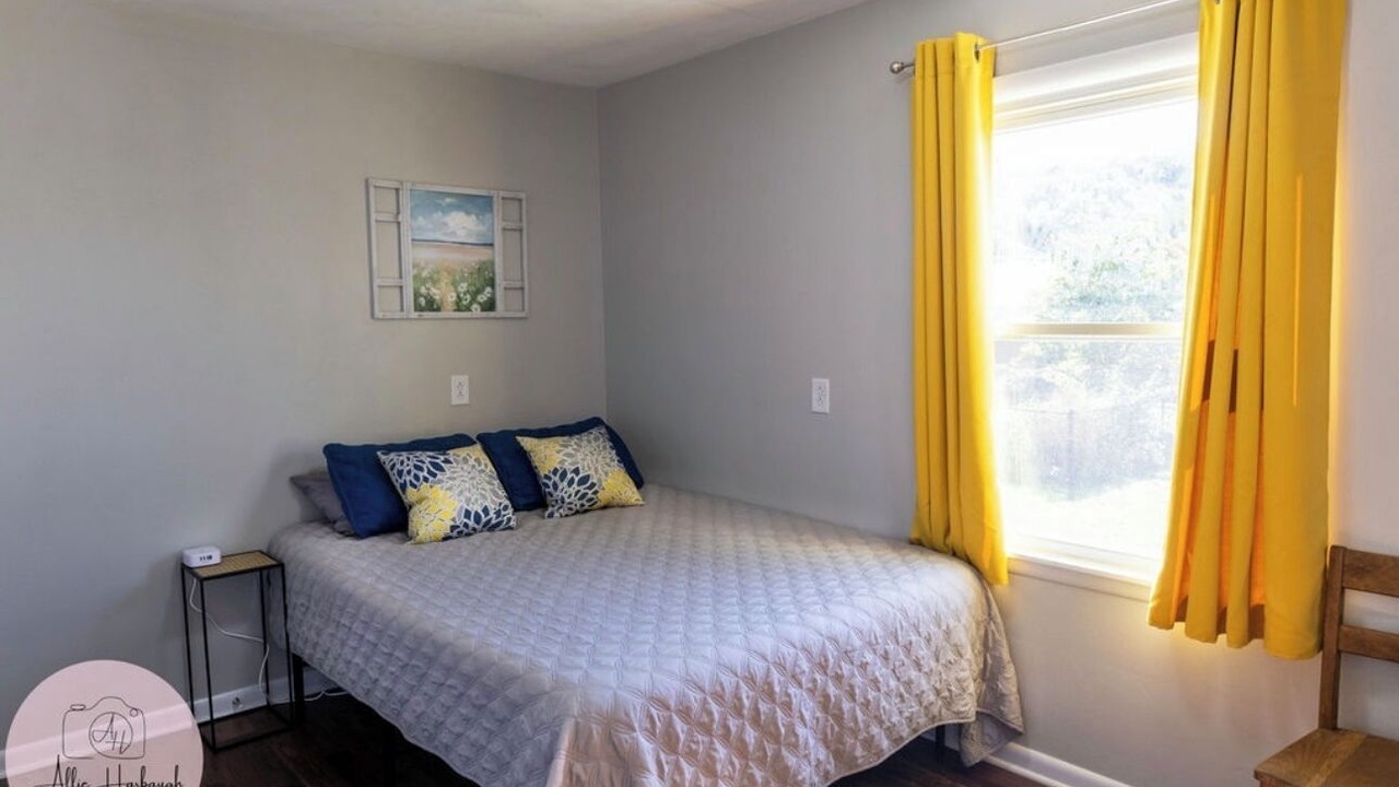 Photo of Bedroom in Corydon