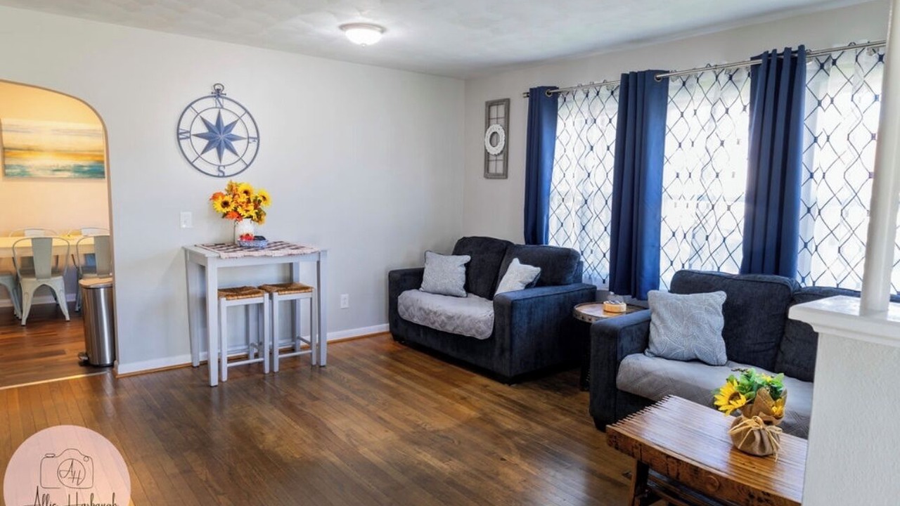 Photo of Livingroom in Corydon