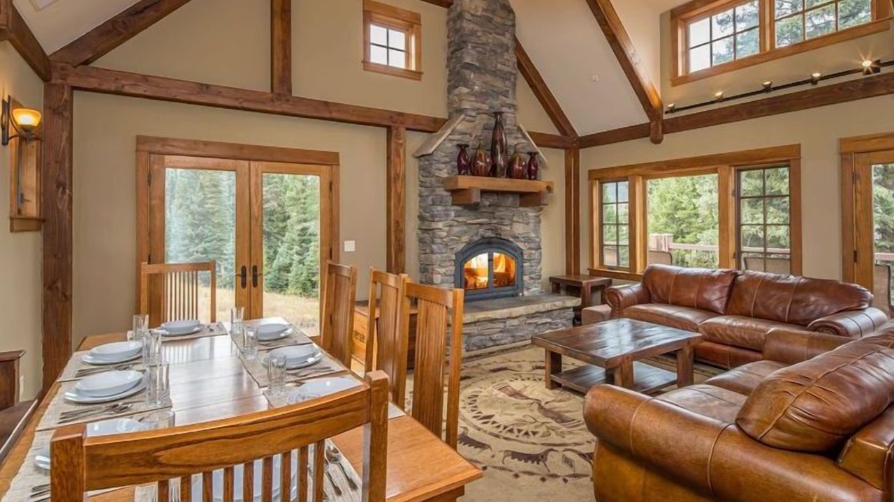 Photo of Livingroom in Gallatin Gateway