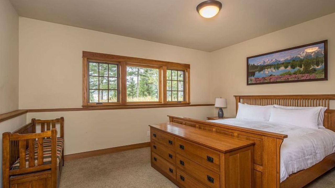 Photo of Bedroom in Gallatin Gateway