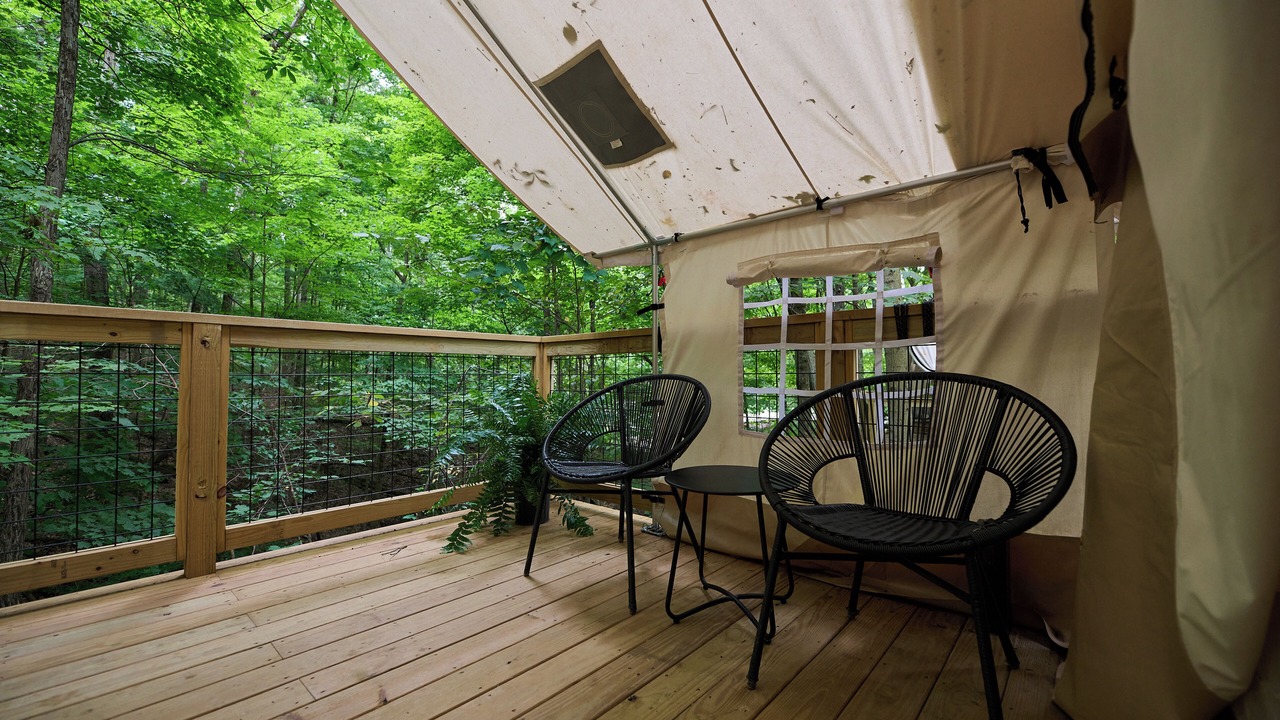 Photo of Patio Balcony in Cuyahoga Falls