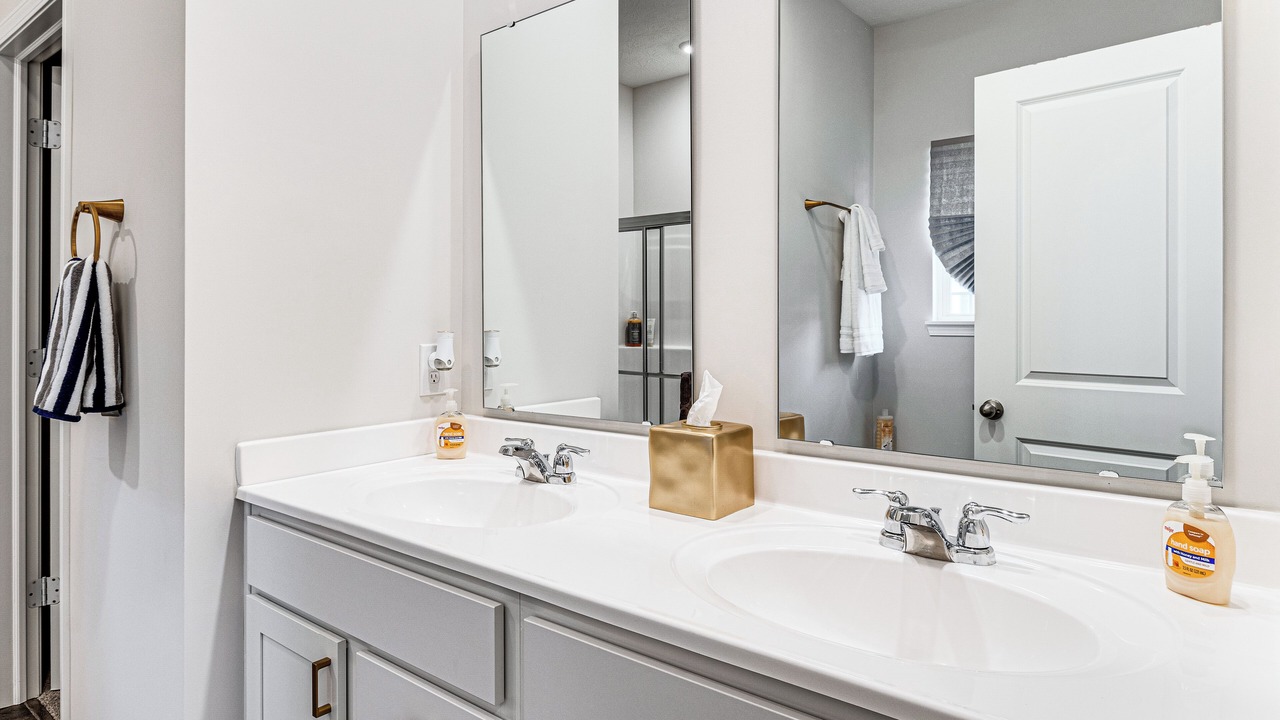 Photo of Bathroom in Maxwell