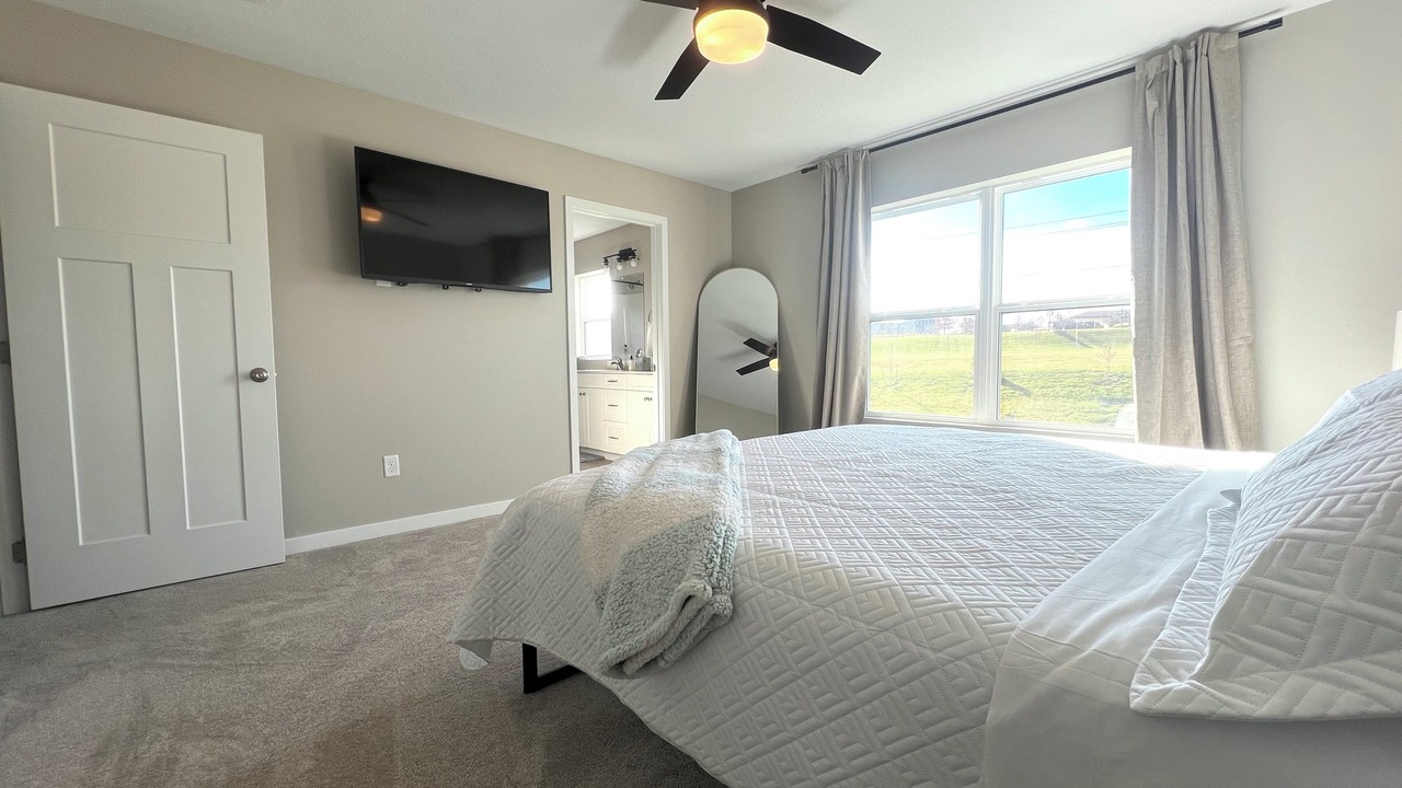 Photo of Bedroom in Cedar Falls