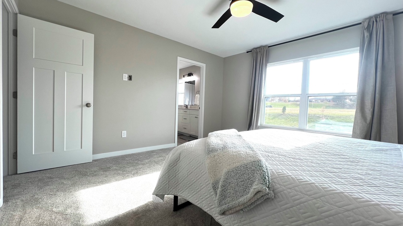 Photo of Bedroom in Cedar Falls