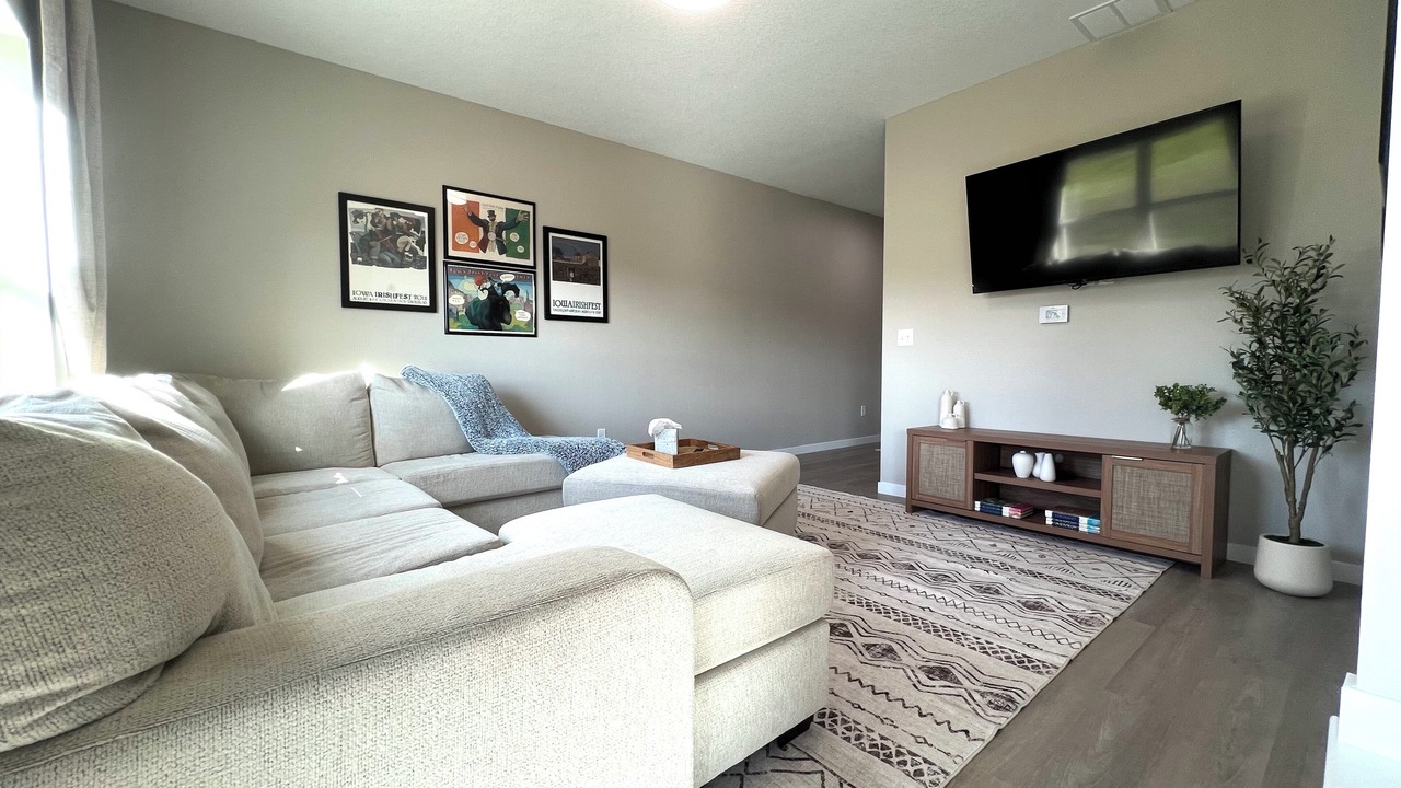 Photo of Livingroom in Cedar Falls
