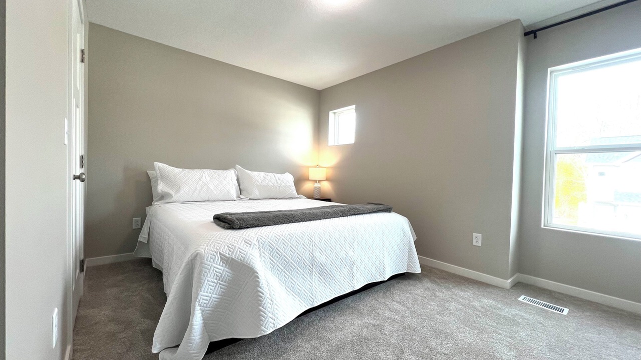 Photo of Bedroom in Cedar Falls