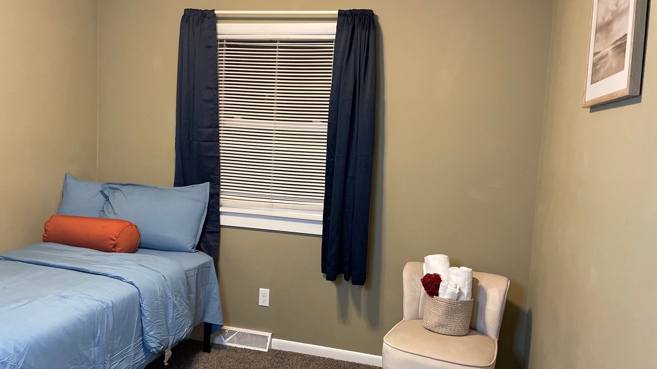 Photo of Bedroom in Ames