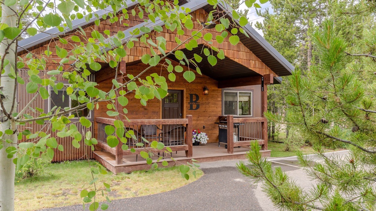 Photo of Patio Balcony in West Yellowstone