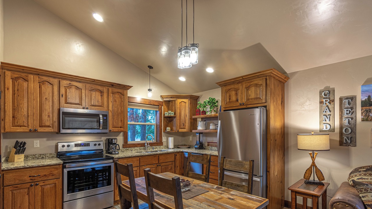 Photo of Kitchen in West Yellowstone