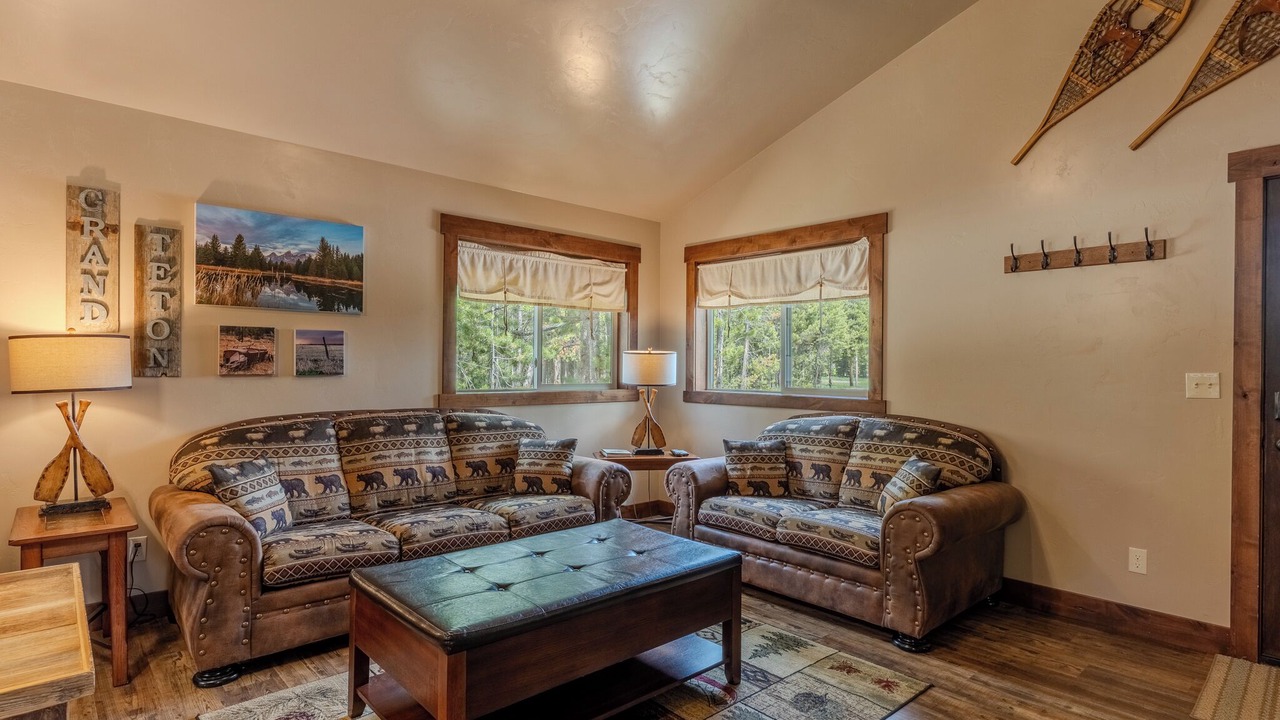 Photo of Livingroom in West Yellowstone