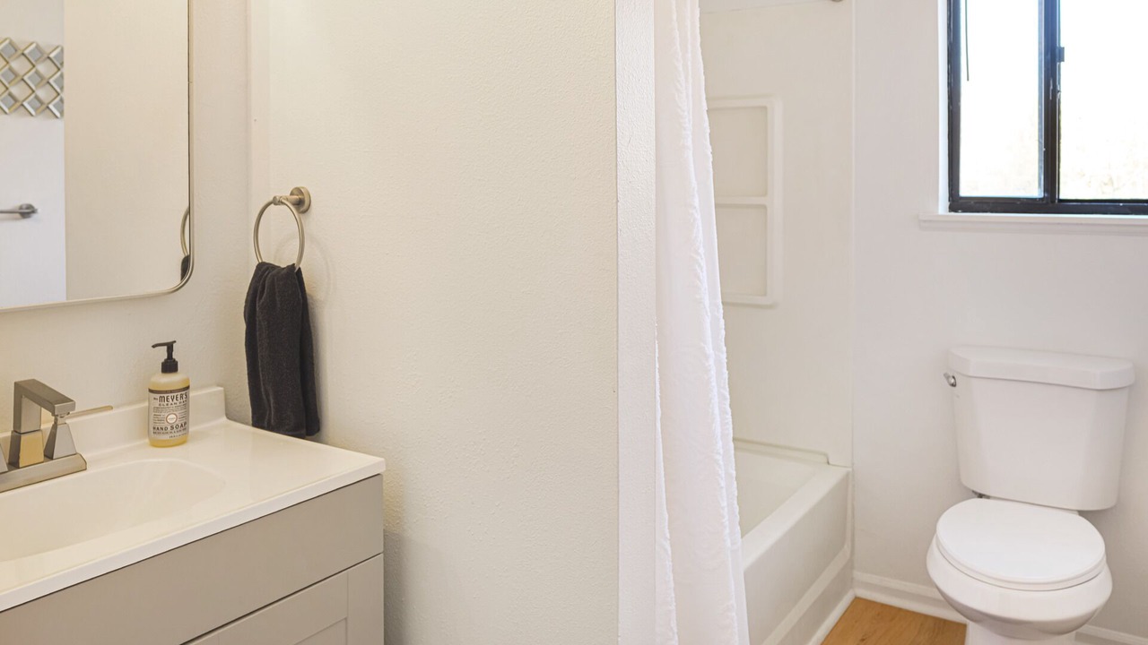 Photo of Bathroom in Woodridge