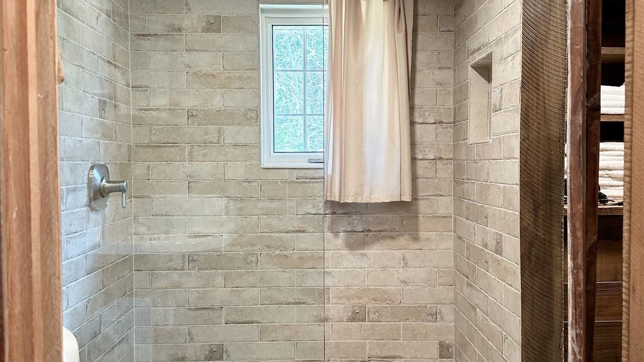 Photo of Bathroom in Fruitvale