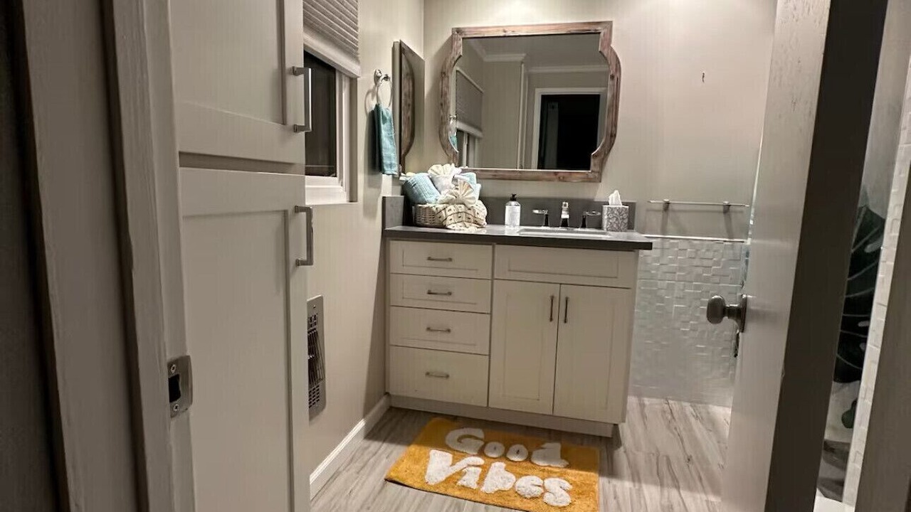 Photo of Bathroom in Midway