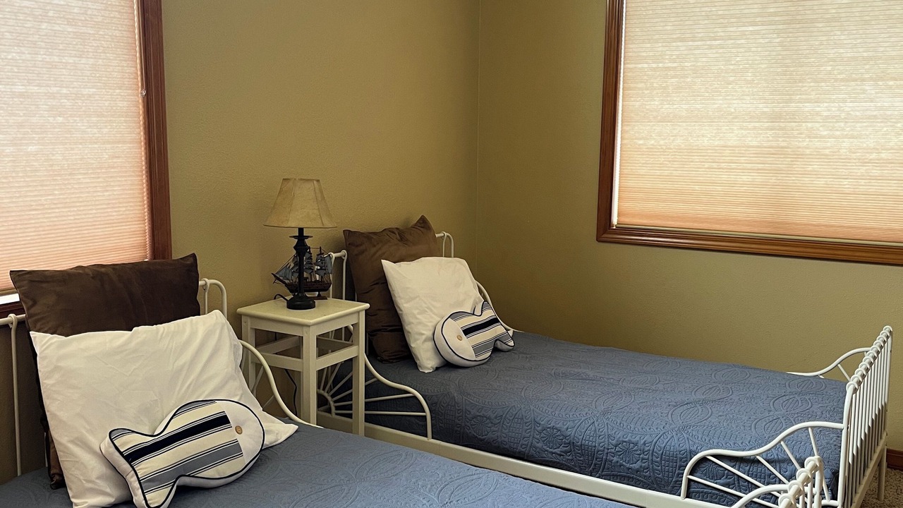Photo of Bedroom in Cathlamet