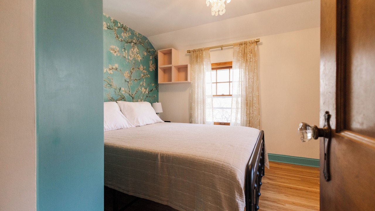 Photo of Bedroom in Ames