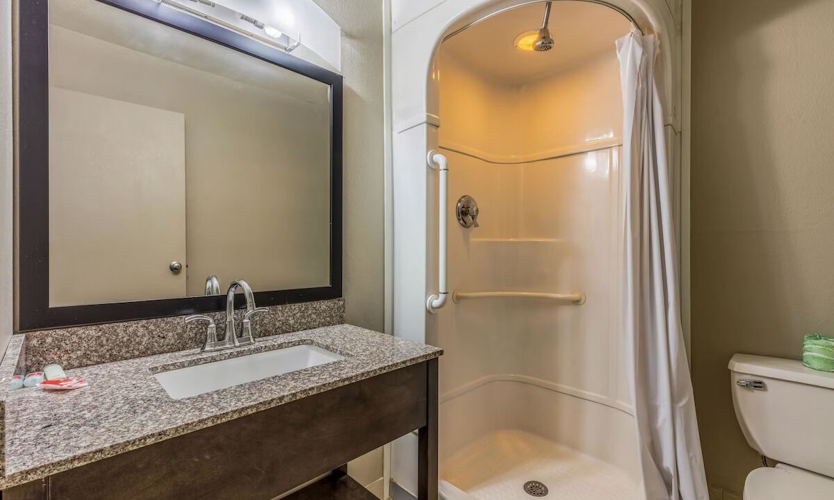 Photo of Bathroom in West Memphis