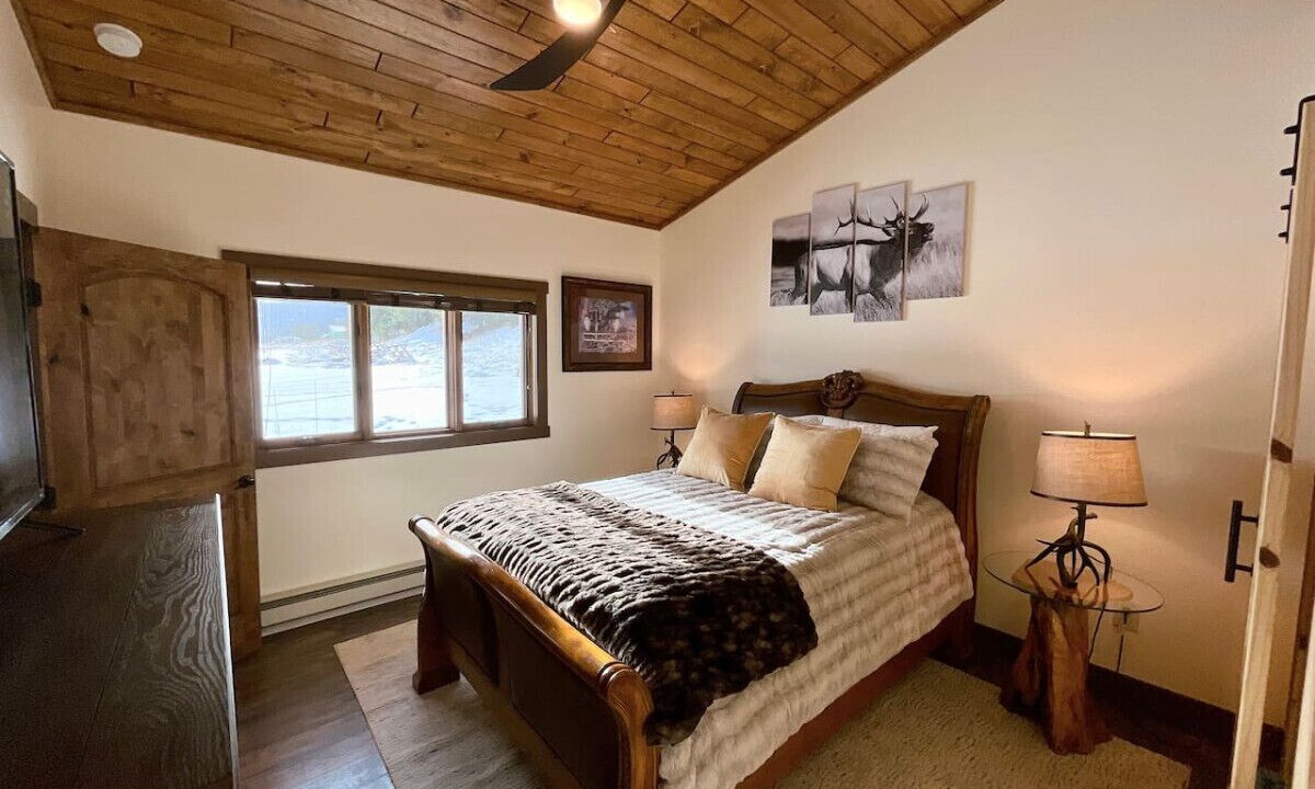 Photo of Bedroom in Gallatin Gateway