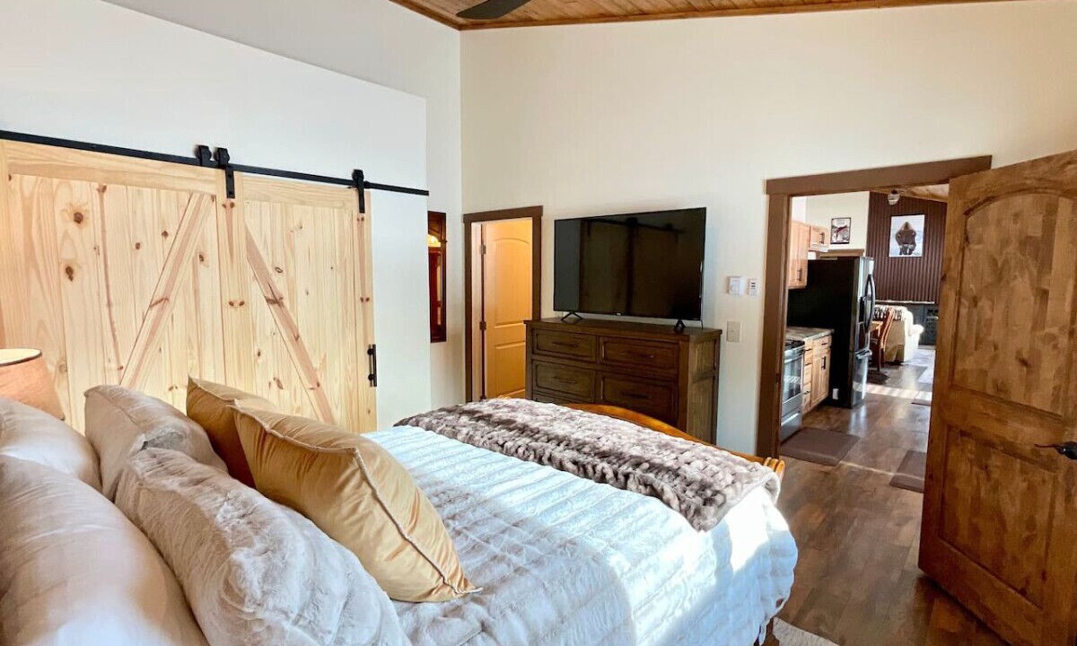 Photo of Bedroom in Gallatin Gateway