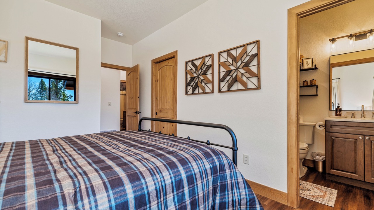 Photo of Bedroom in Alma
