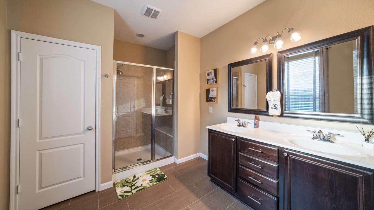 Photo of Bathroom in Barker