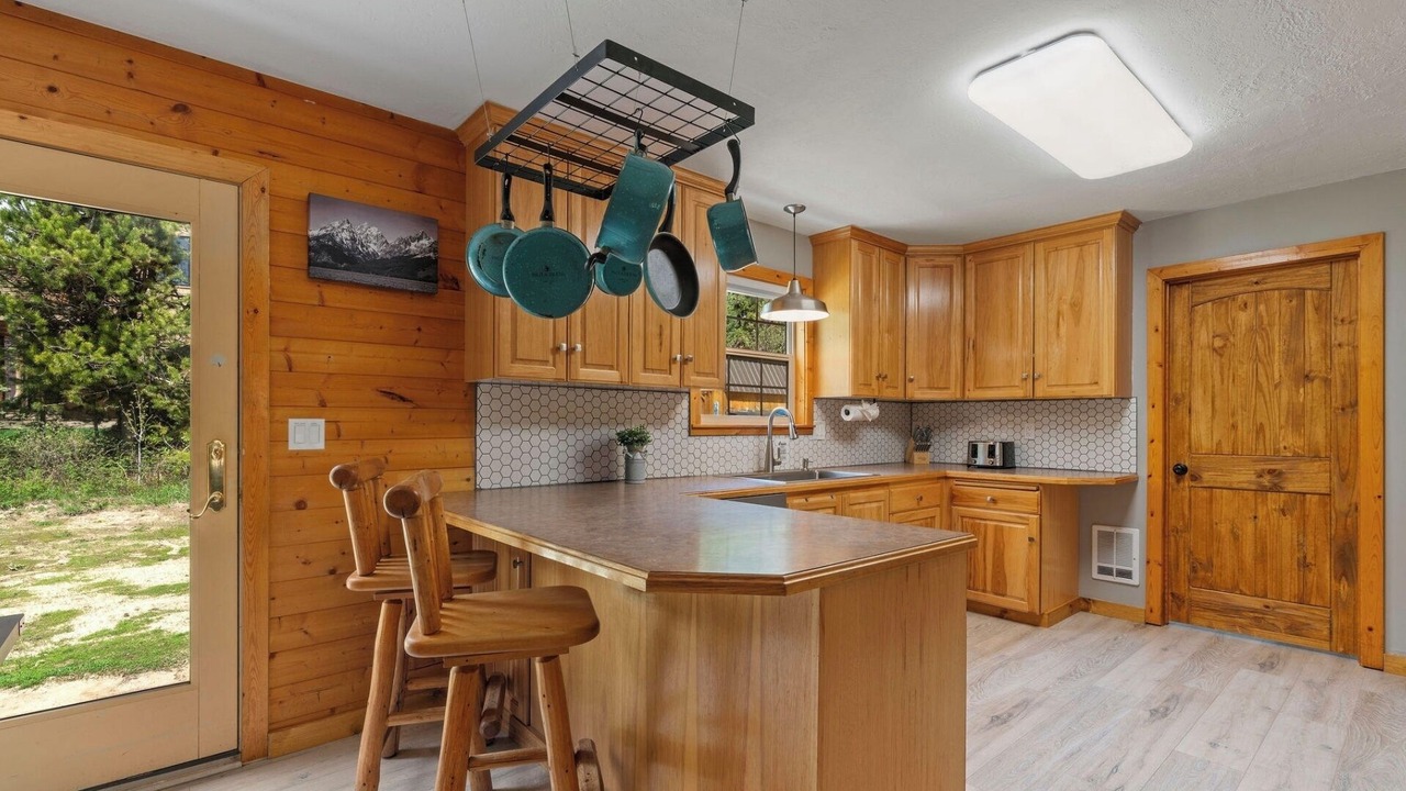 Photo of Kitchen in Alpine Northeast