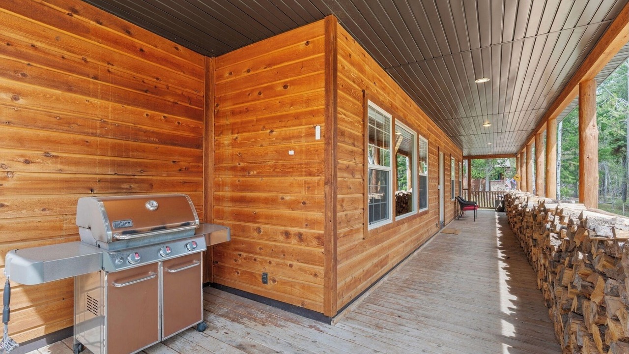 Photo of Patio Balcony in Alpine Northeast