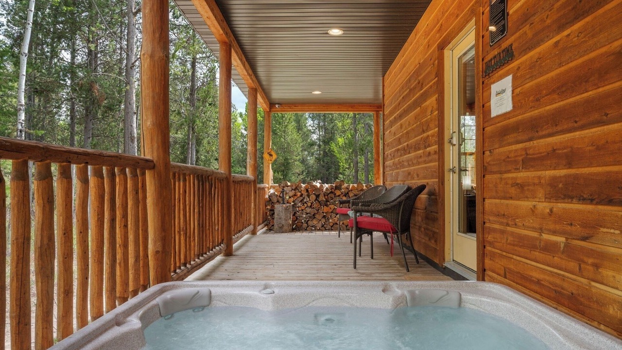 Photo of Patio Balcony in Alpine Northeast