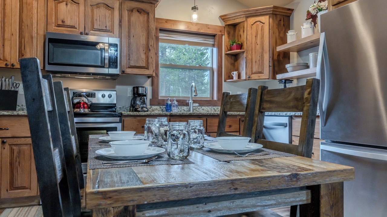 Photo of Kitchen in West Yellowstone