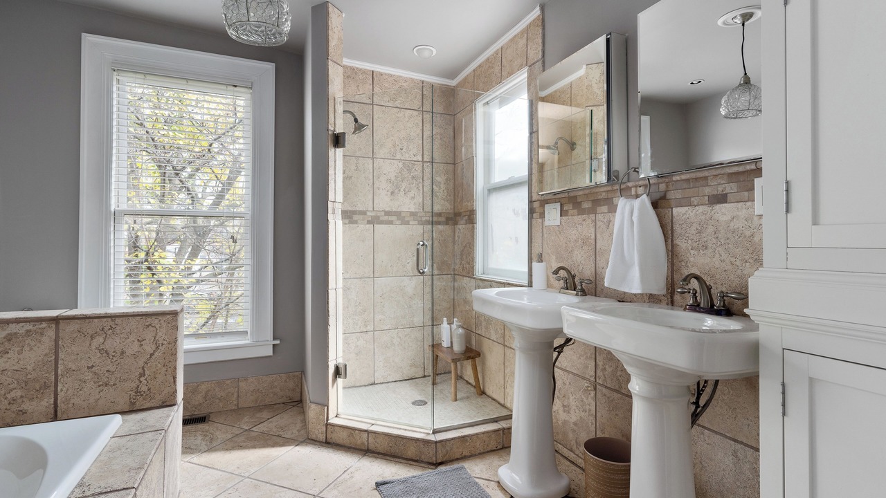 Photo of Bathroom in Victorian Village