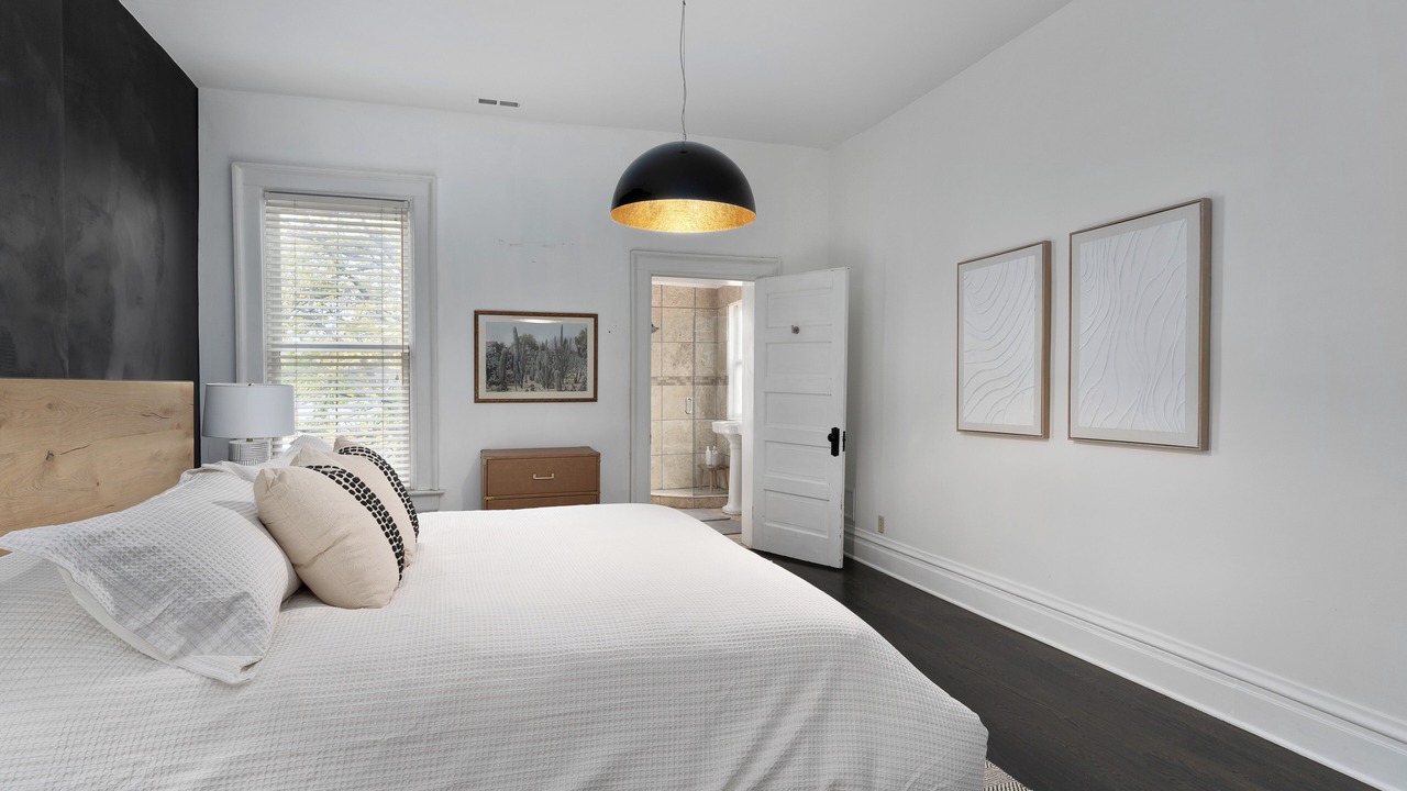 Photo of Bedroom in Victorian Village
