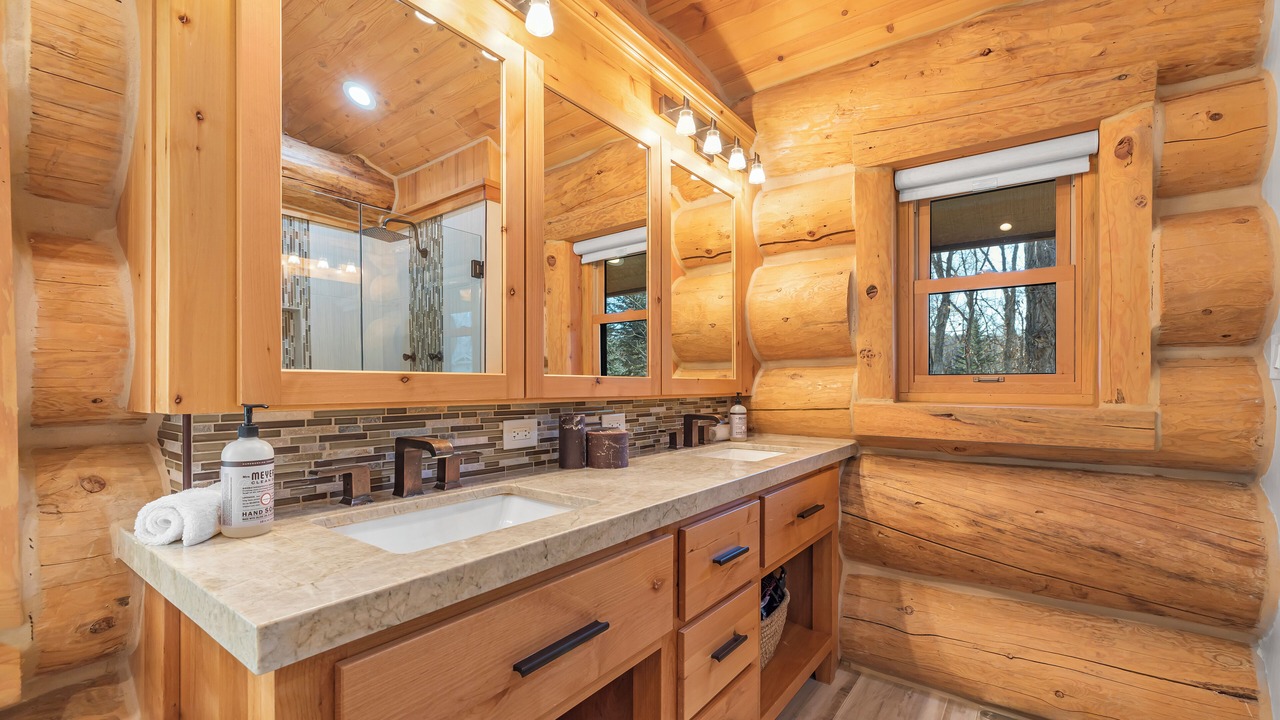 Photo of Bathroom in Swan Valley