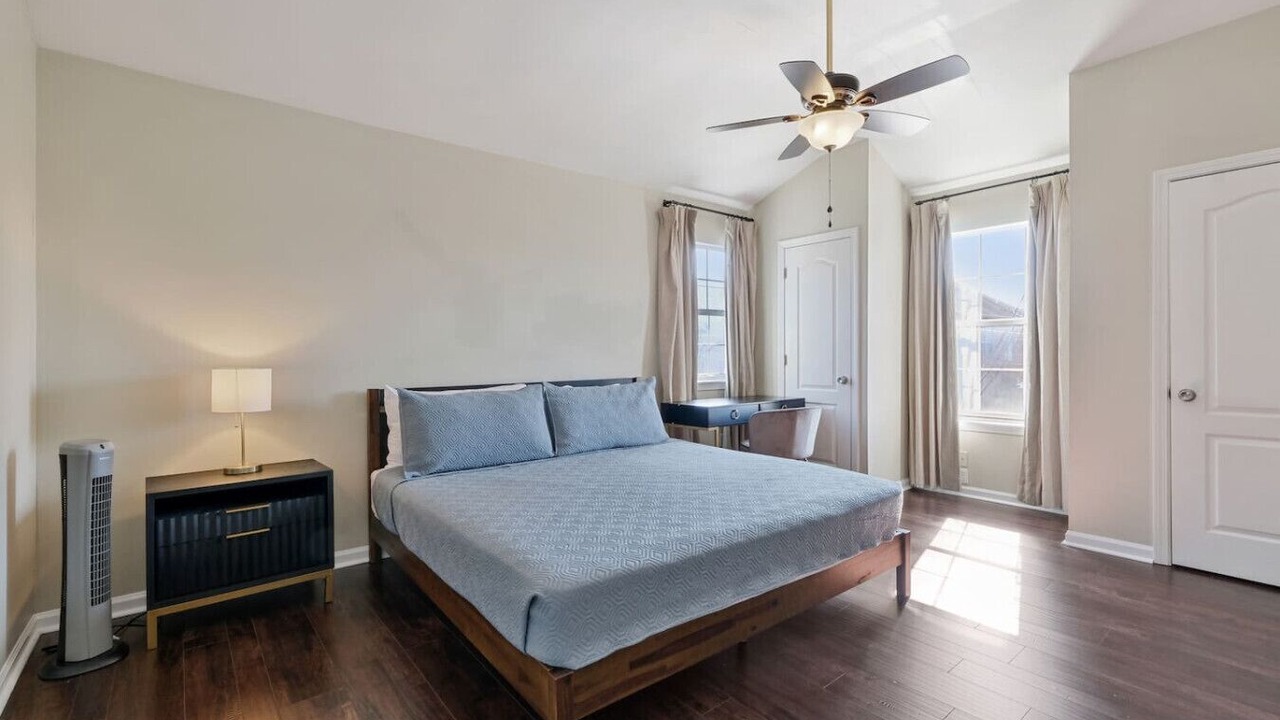 Photo of Bedroom in Bucktown